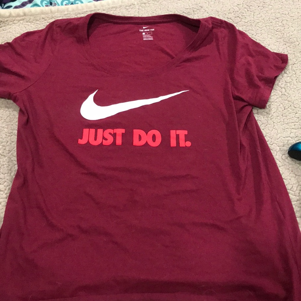 Woman’s Nike shirt